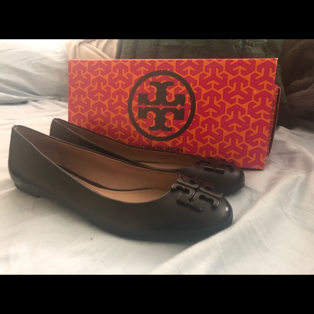 Tory Burch black slides! 🖤 size 8.5! PRICE DROP